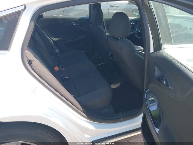 1G1ZD5ST7SF117812 Chevrolet lfv