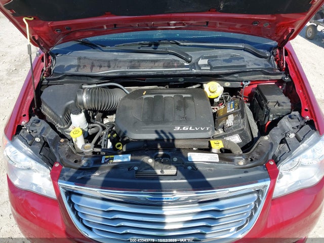 2C4RC1CG0FR574139 Chrysler Town and Country