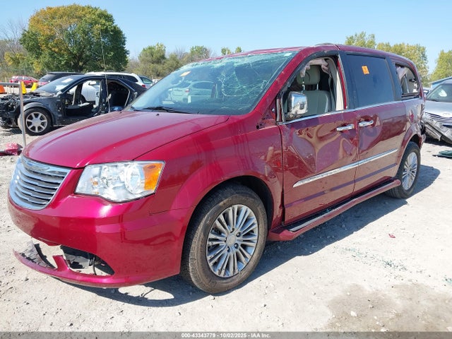 2C4RC1CG0FR574139 Chrysler Town and Country