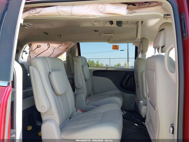 2C4RC1CG0FR574139 Chrysler Town and Country