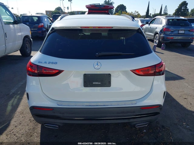 W1N4N4GB5NJ349506 Mercedes-Benz m260