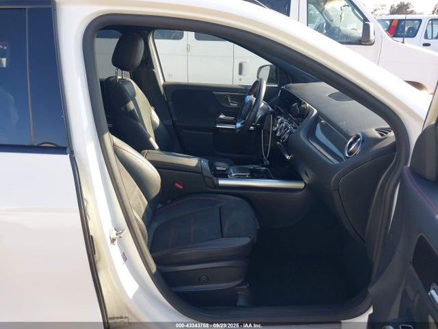 W1N4N4GB5NJ349506 Mercedes-Benz m260