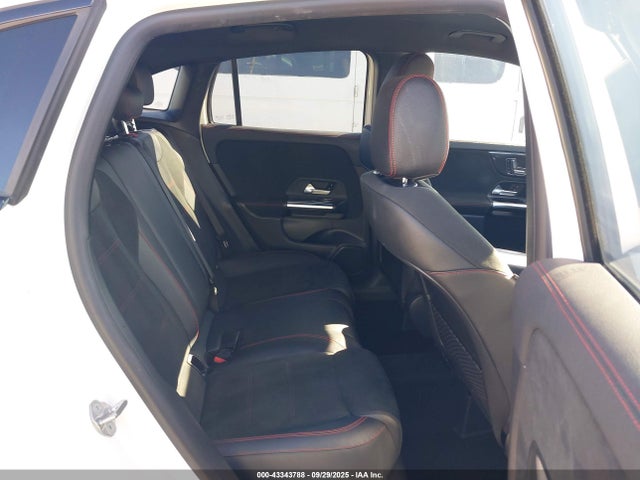 W1N4N4GB5NJ349506 Mercedes-Benz m260