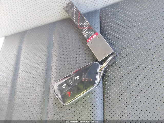 2023 VOLKSWAGEN GOLF GTI WVW3A7CD5PW134740 Photo 10