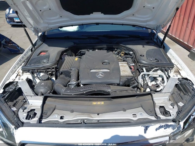 Mercedes-Benz E 300 2019 WDDZF4JB0KA622128 Image 10