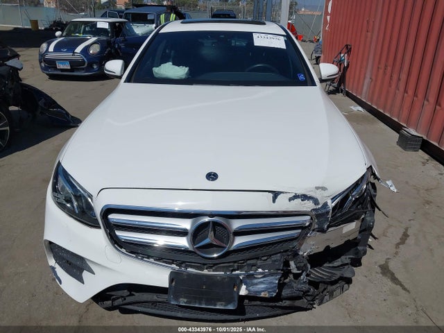 Mercedes-Benz E 300 2019 WDDZF4JB0KA622128 Image 12