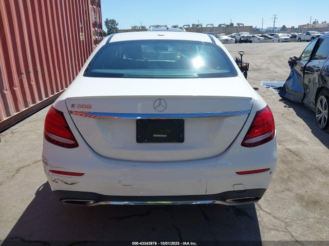 Mercedes-Benz E 300 2019 WDDZF4JB0KA622128 Image 16