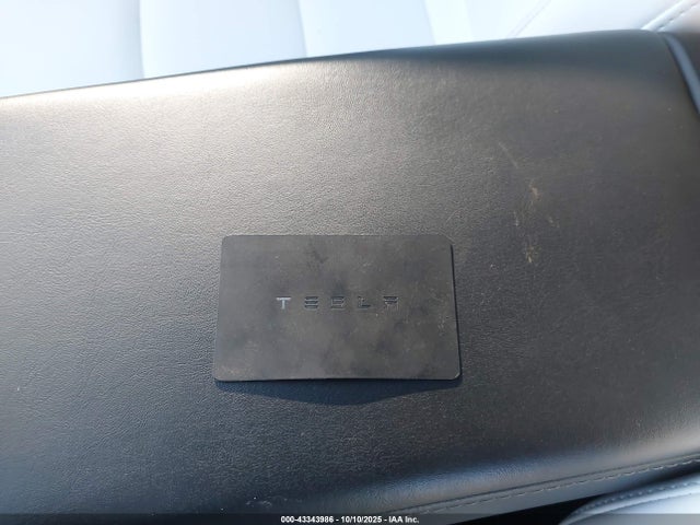 2021 TESLA MODEL Y 5YJYGDEF5MF084066 Photo 10