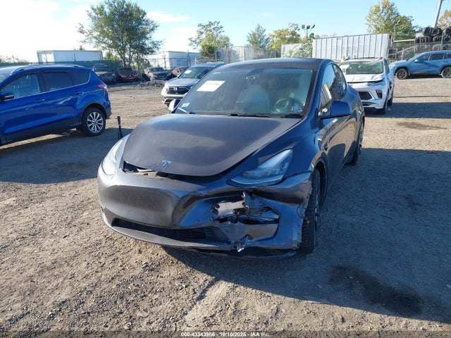 2021 TESLA MODEL Y 5YJYGDEF5MF084066 Photo 5