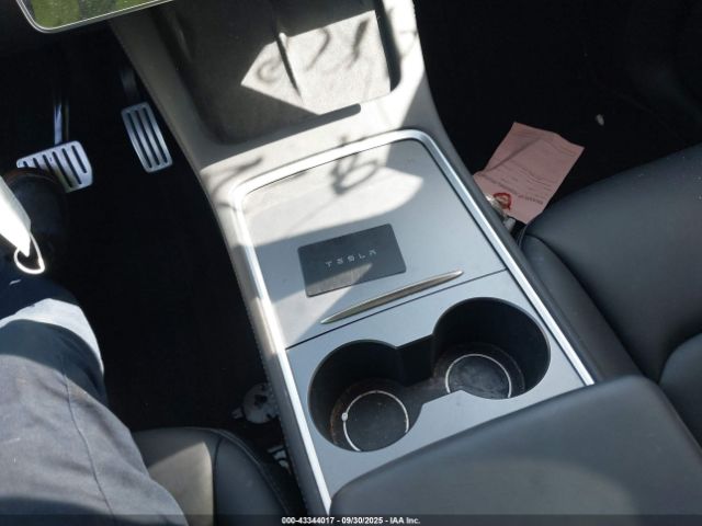 2022 TESLA MODEL Y 7SAYGDEF4NF492157 Photo 10