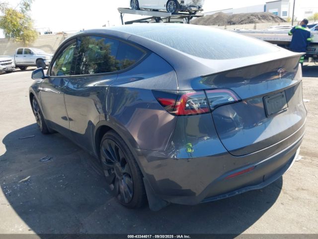 2022 TESLA MODEL Y 7SAYGDEF4NF492157 Photo 2
