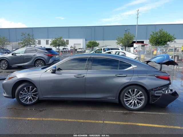 Lexus a25a-fxs, 3nm 2021 58ADA1C11MU008541 Image 13