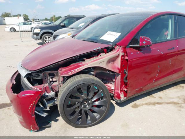 2025 TESLA MODEL Y 7SAYGDEF1SA351359 Photo 5