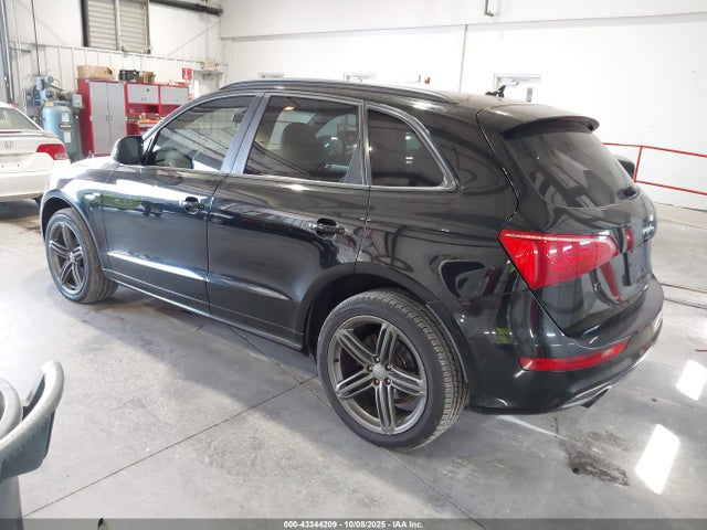 2012 AUDI Q5 WA1DKAFP5CA051783 Photo 2