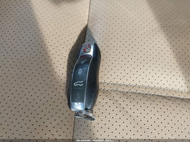 2011 PORSCHE CAYENNE WP1AB2A2XBLA45750 Photo 10