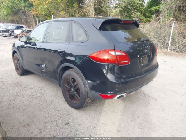 2011 PORSCHE CAYENNE WP1AB2A2XBLA45750 Photo 2