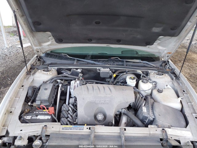 43344389 :رقم المزاد ، 1G4CW54K044163570 vin ، 2004 Buick Park Avenue مزاد بيع