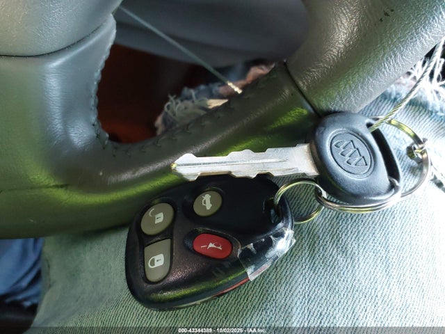 43344389 :رقم المزاد ، 1G4CW54K044163570 vin ، 2004 Buick Park Avenue مزاد بيع