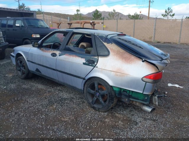 1999 SAAB 9-3 YS3DF55NXX2008146 Photo 2