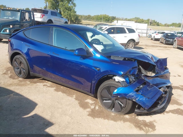 2026 TESLA MODEL Y 7SAYGDED5TF424669 Photo 0