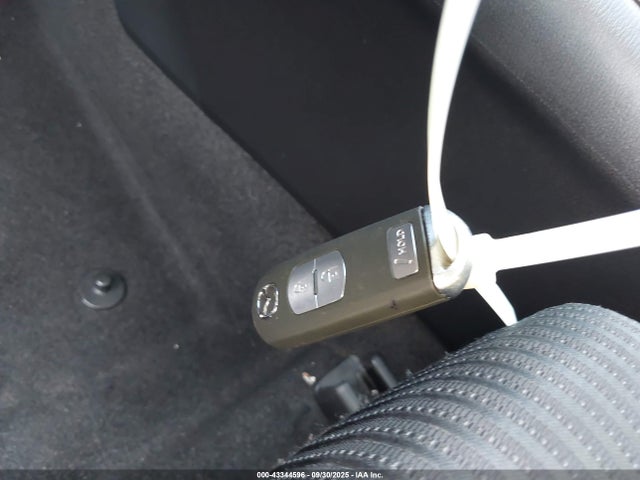 JM1BM1L78F1243215 Mazda pe
