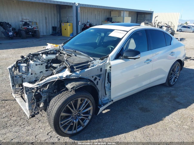 Infiniti 2019 2019 JN1FV7AP9KM760555 Image 2