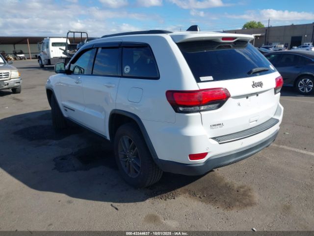 2016 JEEP GRAND CHEROKEE 1C4RJEAG8GC472887 Photo 2