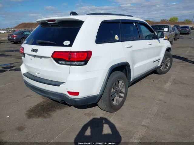 2016 JEEP GRAND CHEROKEE 1C4RJEAG8GC472887 Photo 3