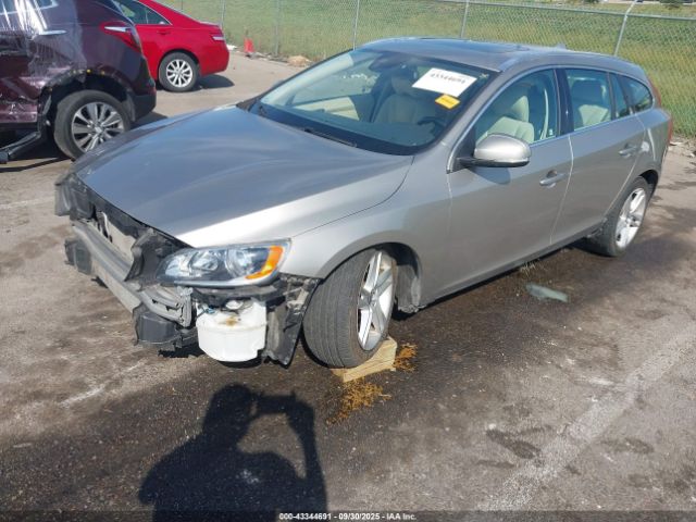 2015 VOLVO V60 YV140MEC6F1194929 Photo 1