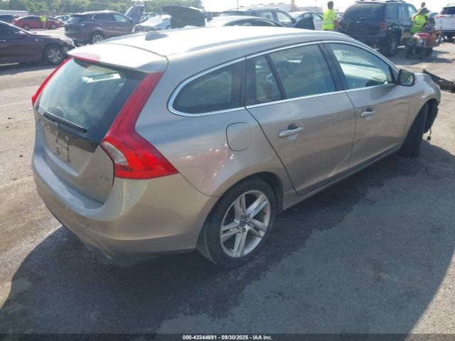 2015 VOLVO V60 YV140MEC6F1194929 Photo 3