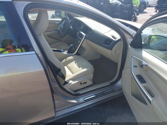 2015 VOLVO V60 YV140MEC6F1194929 Photo 4