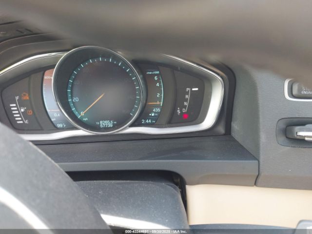 2015 VOLVO V60 YV140MEC6F1194929 Photo 6