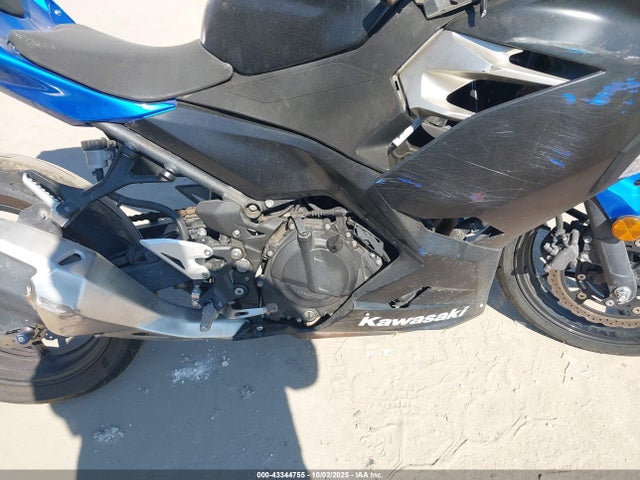 Kawasaki Ninja 400 2018 JKAEXKH14JDA05753 Image 8