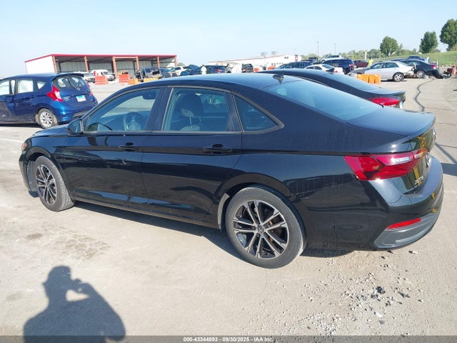 Auction sale of the 2022 Volkswagen Jetta 1.5t Sport, vin: 3VWBM7BUXNM032932, lot number: 43344893