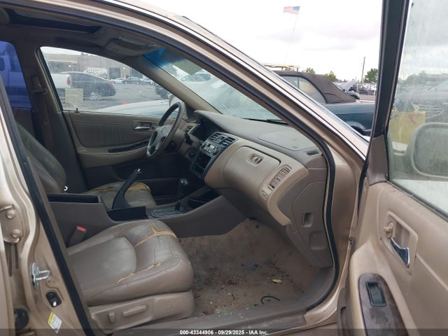 Auction sale of the 2001 Honda Accord 3.0 Ex, vin: 1HGCG16591A030435, lot number: 43344906