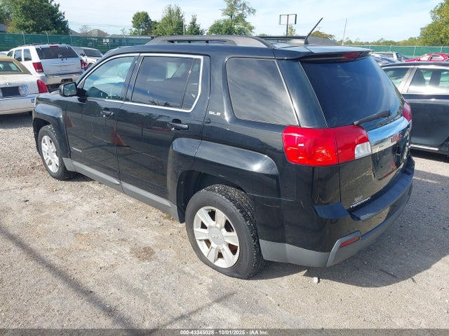 2011 GMC TERRAIN 2CTALSECXB6256915 Photo 2