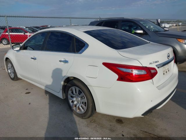 2016 NISSAN ALTIMA 1N4AL3AP3GN346667 Photo 2