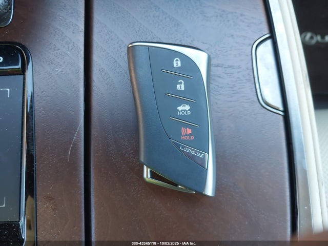 JTHD51GF0L5008012 Lexus v35a-fts