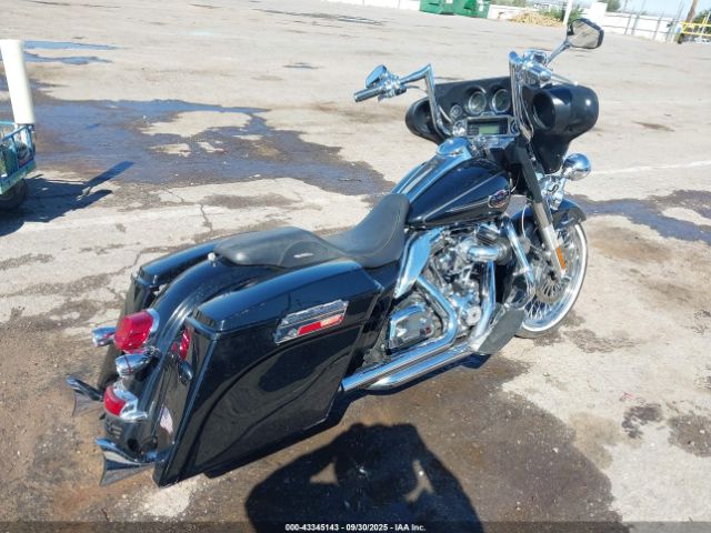 2013 HARLEY-DAVIDSON FLHTCU 1HD1FCM10DB665920 Photo 3