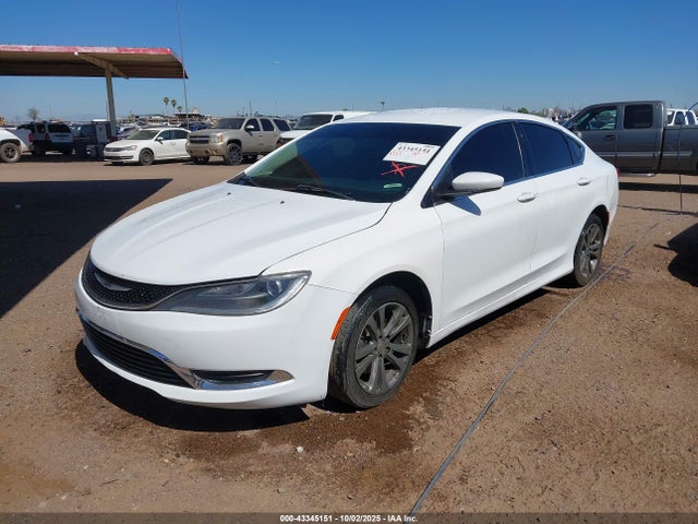 Chrysler 200 2015 1C3CCCAB2FN651846 Image 2