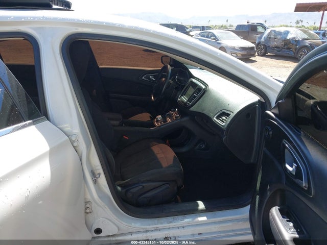Chrysler 200 2015 1C3CCCAB2FN651846 Image 5