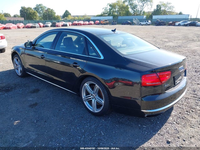 2013 AUDI A8 L WAUR2AFD0DN023530 Photo 2