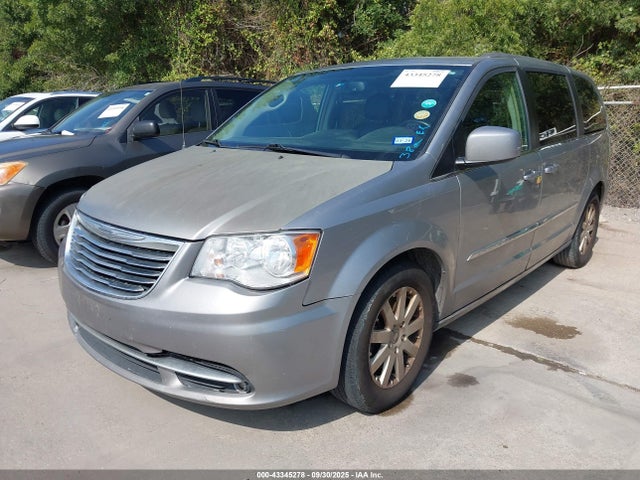 2C4RC1BG1GR296564 Chrysler Town and Country