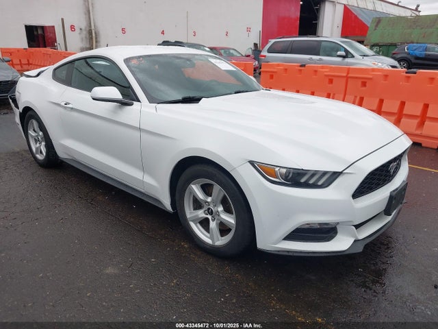 Ford Mustang V6 2017 1FA6P8AM3H5229217 main image