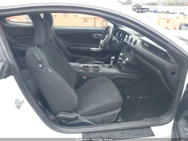 Ford Mustang V6 2017 1FA6P8AM3H5229217 Image 5