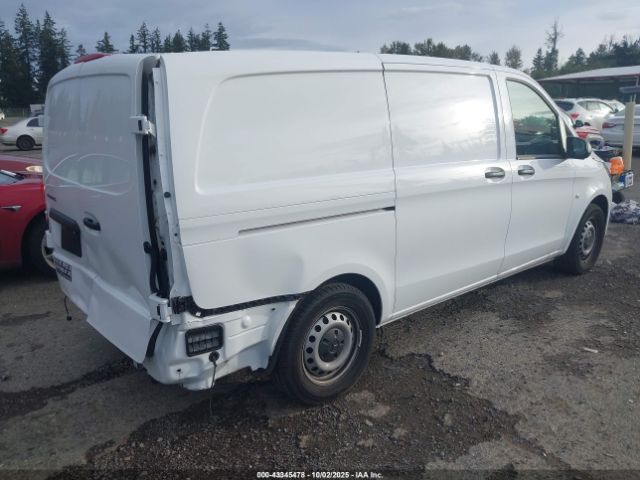2023 MERCEDES-BENZ METRIS W1YV0BEY7P4362566 Photo 3