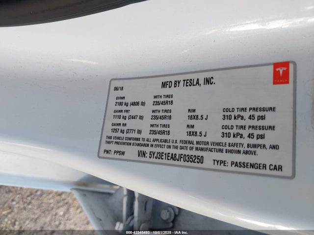 2018 TESLA MODEL 3 5YJ3E1EA8JF035250 Photo 8