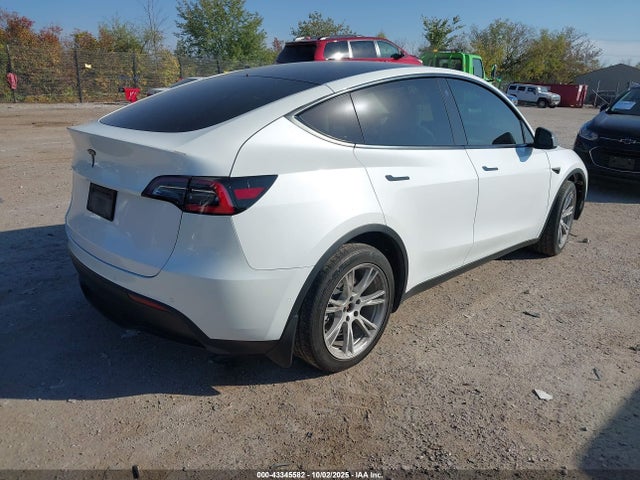 2021 TESLA MODEL Y 5YJYGDEE6MF139180 Photo 3