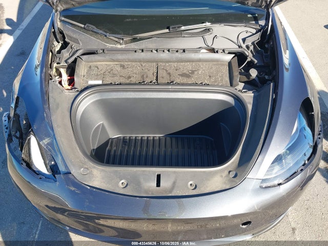 2024 TESLA MODEL Y 7SAYGDED7RF097801 Photo 9