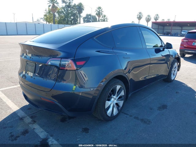 2024 TESLA MODEL Y 7SAYGDED7RF097801 Photo 3